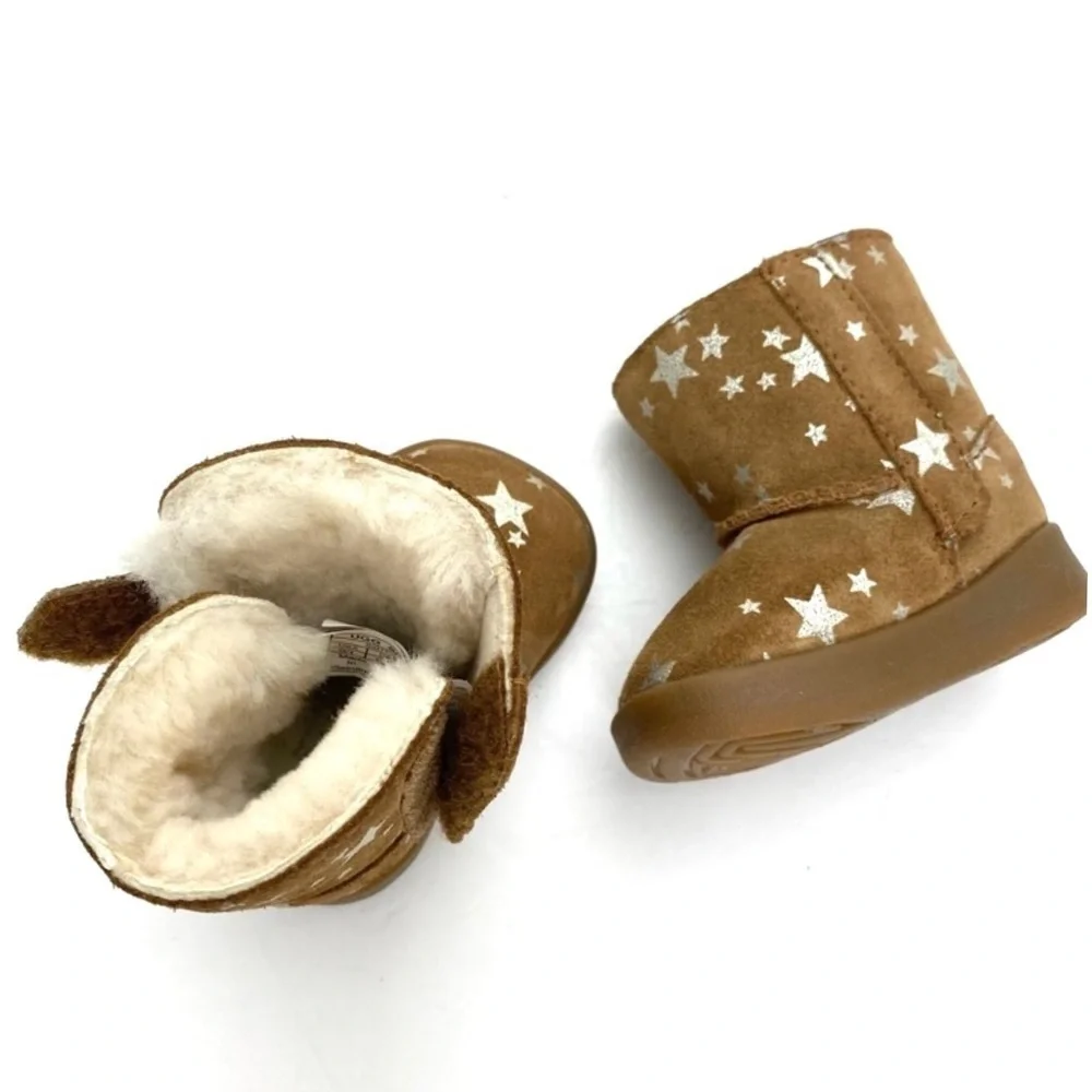 Ugg Unisex-Child Keelan Stars Fashion Fur Boot in Camel Tan